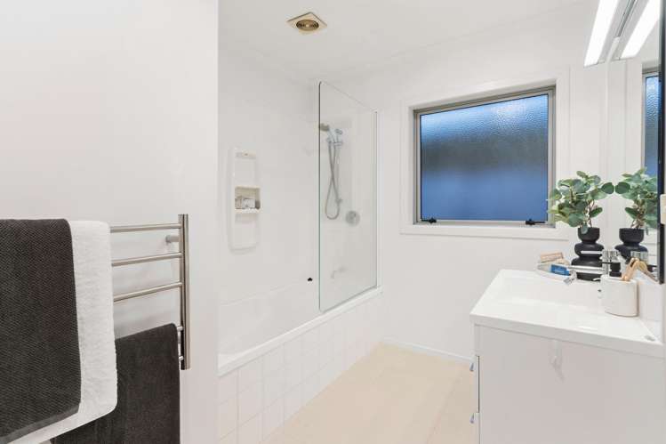 12a Kervil Avenue Te Atatu Peninsula_11