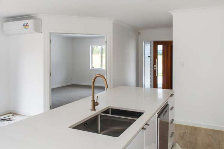 29 Freedom Drive Kelvin Grove_3