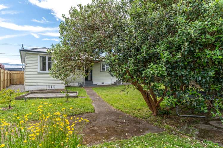 238 High Street North Carterton_18