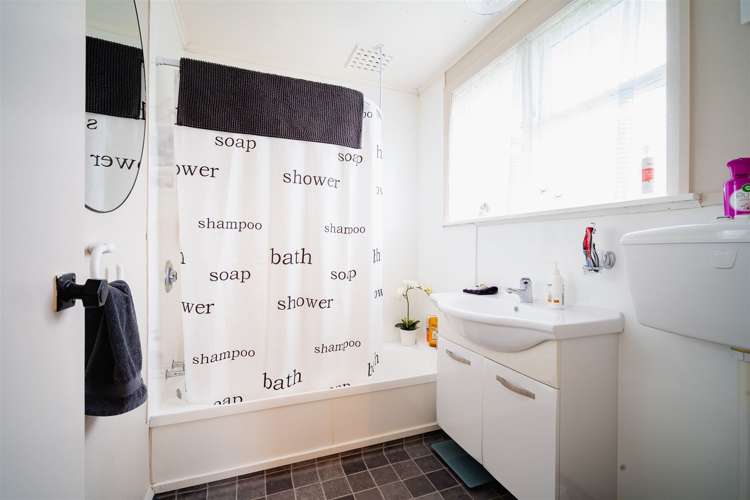 86 Panmure Avenue Calton Hill_11