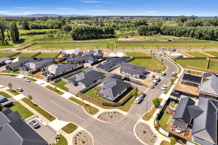 35 McQuillan Avenue Woodend_27