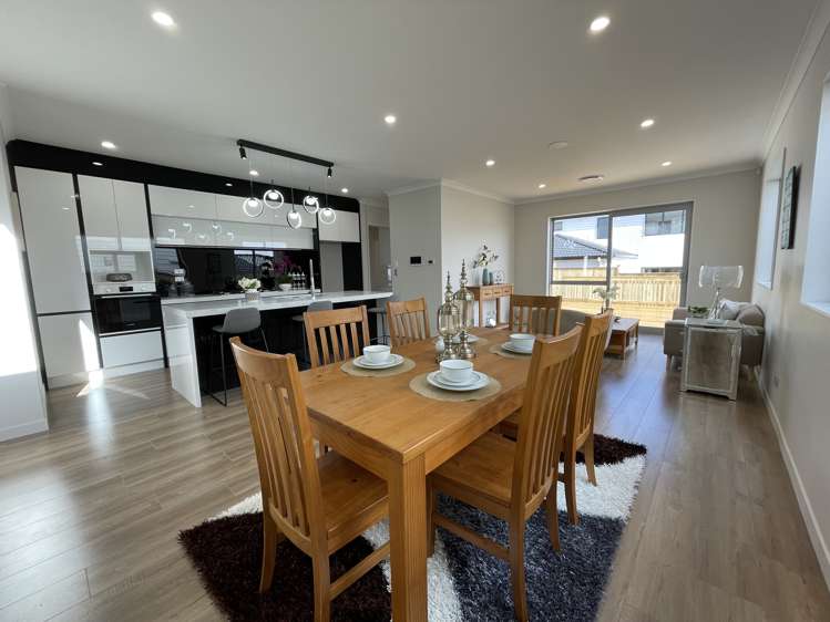 13 Tiro Street Flat Bush_19