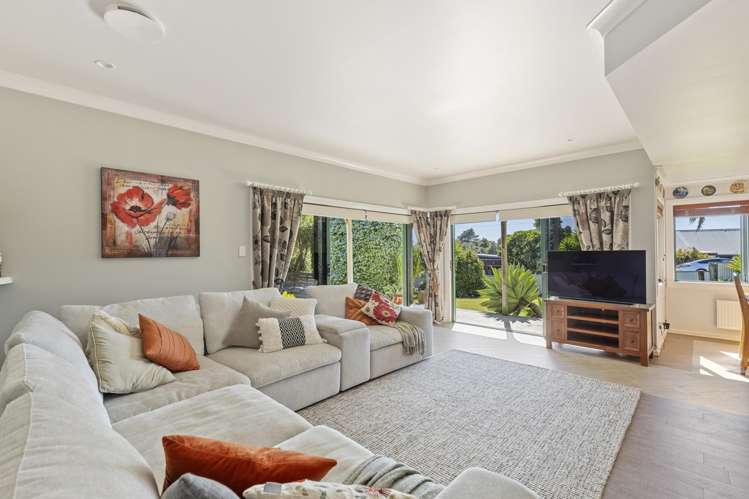 128 Wairau Road Oakura_1