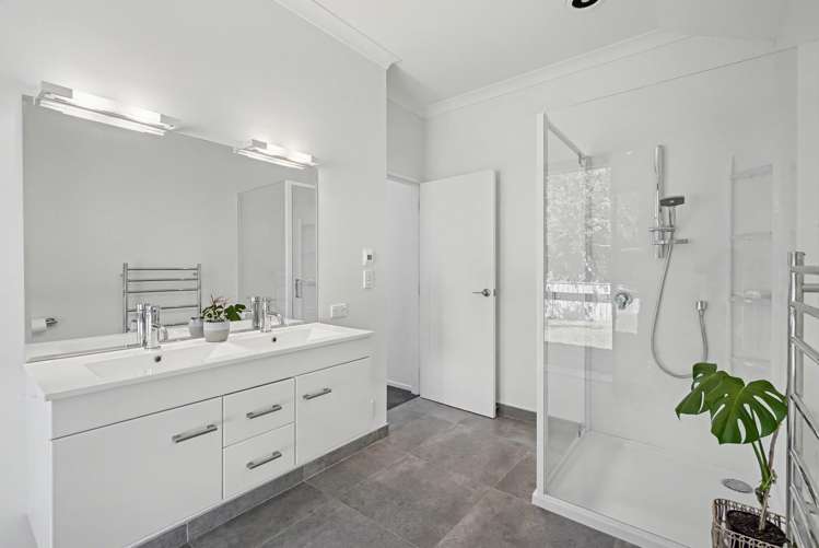 13 Kawatiri Place Westport_9