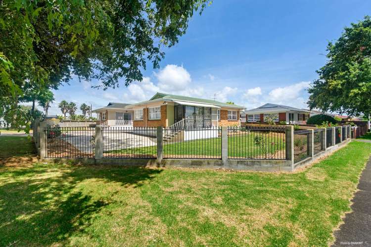 1/1 Selwyn Road Manurewa_0