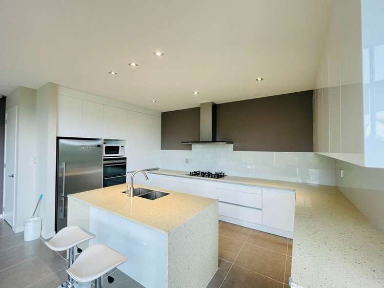 53 Sovereign Street Flat Bush_7