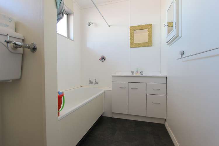 8b Eltham Road Blenheim Central_6