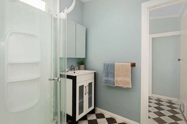 5 Adelaide Street Petone_19