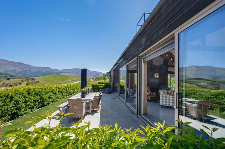 92 Threepwood Road Dalefield/Wakatipu Basin_33