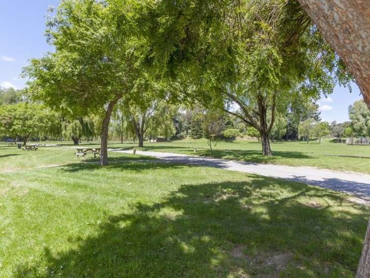 2 Makora Road Otaihanga_16