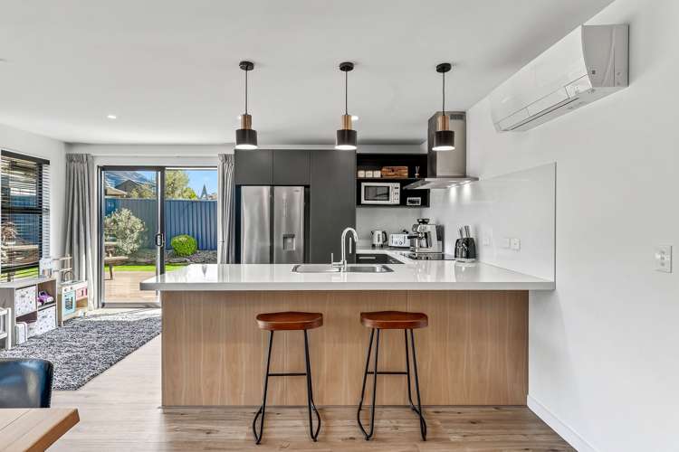 18 Swan Street Lake Hawea_3