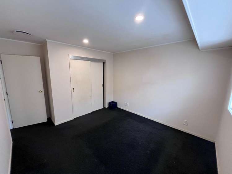 15 Milan Drive Glen Eden_11