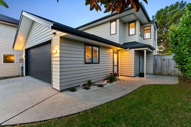IMMACULATE, SUNNY & MOVE-IN READY