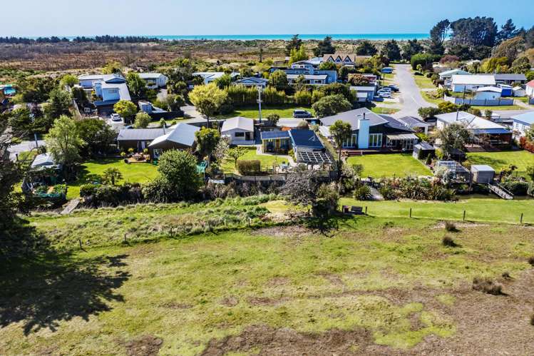 81 Dunns Avenue The Pines Beach_14