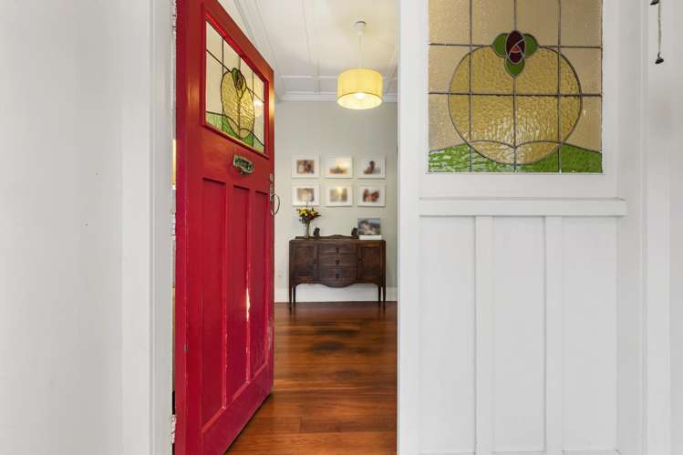 10 Brighton Street Island Bay_11