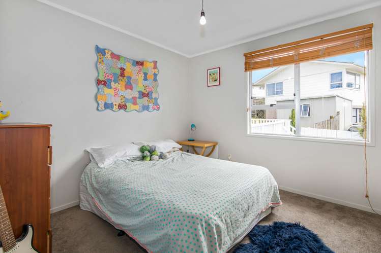 4 Ronald Algie Place Saint Johns_14