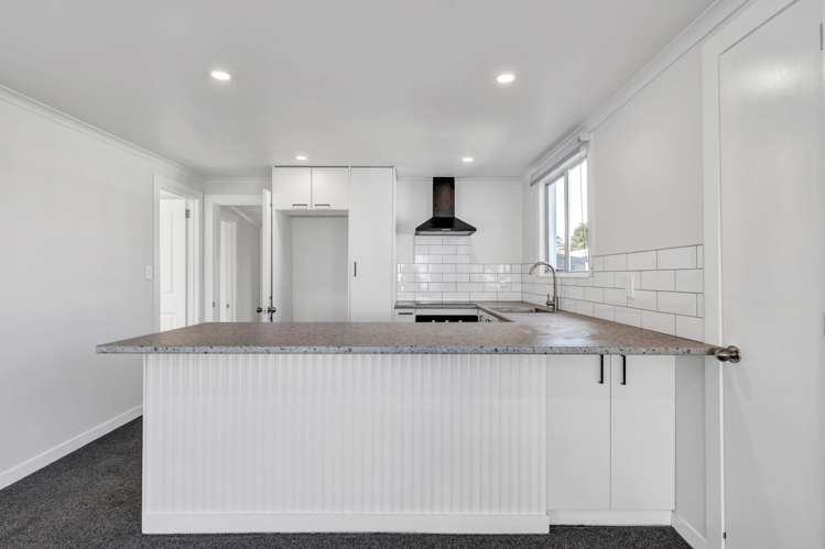82 Railway Street_2