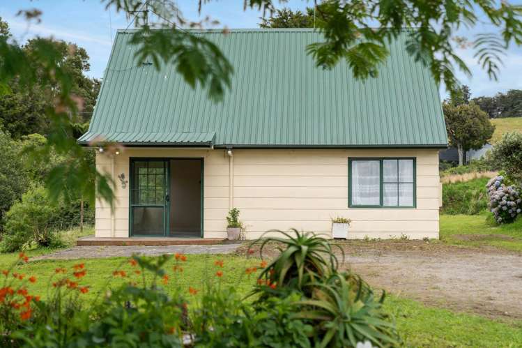 69B Valley View Road Lower Kaimai_1