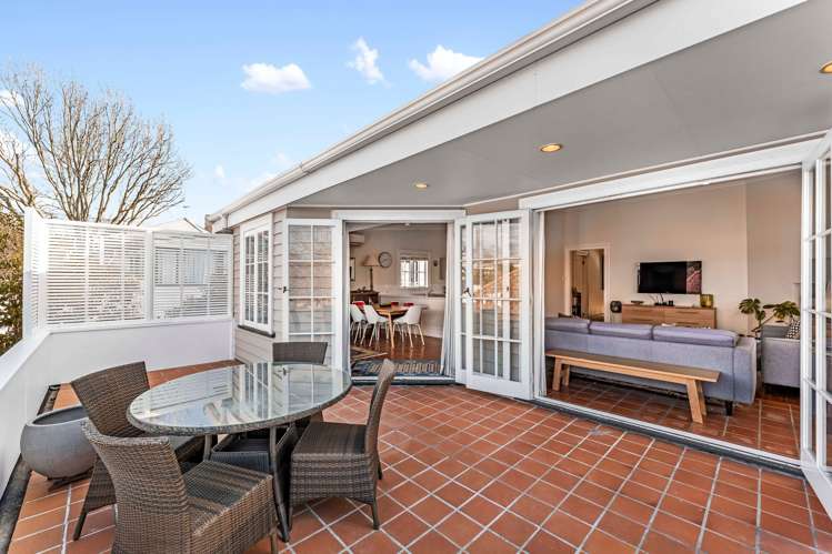 111 Bassett Road Remuera_10