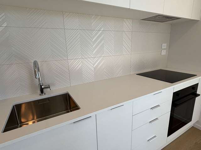 706/2B Te Ara Taurapa Point Chevalier_2