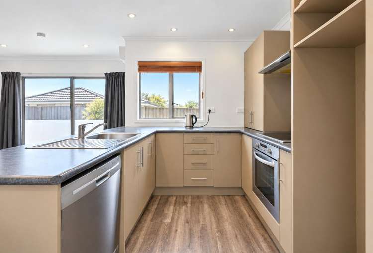 B/12 Cameron Road 1074_2