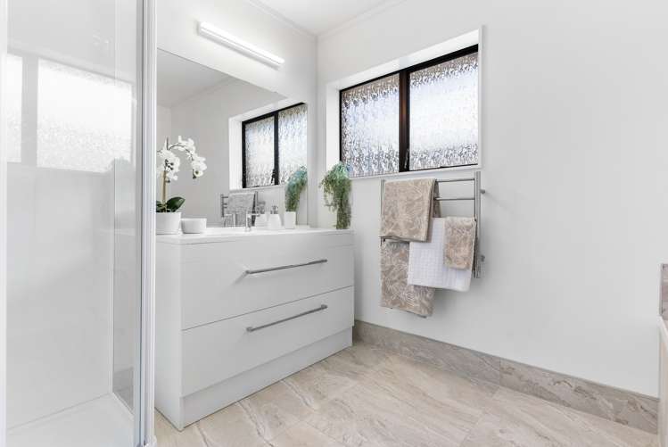 2/32 Campbell Road Onehunga_10