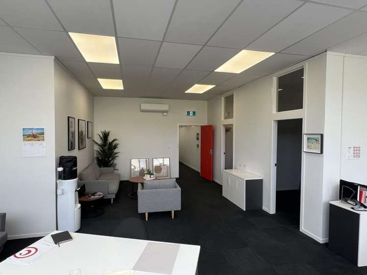 Part L1, 4 Hartham Place South, Porirua Porirua_1