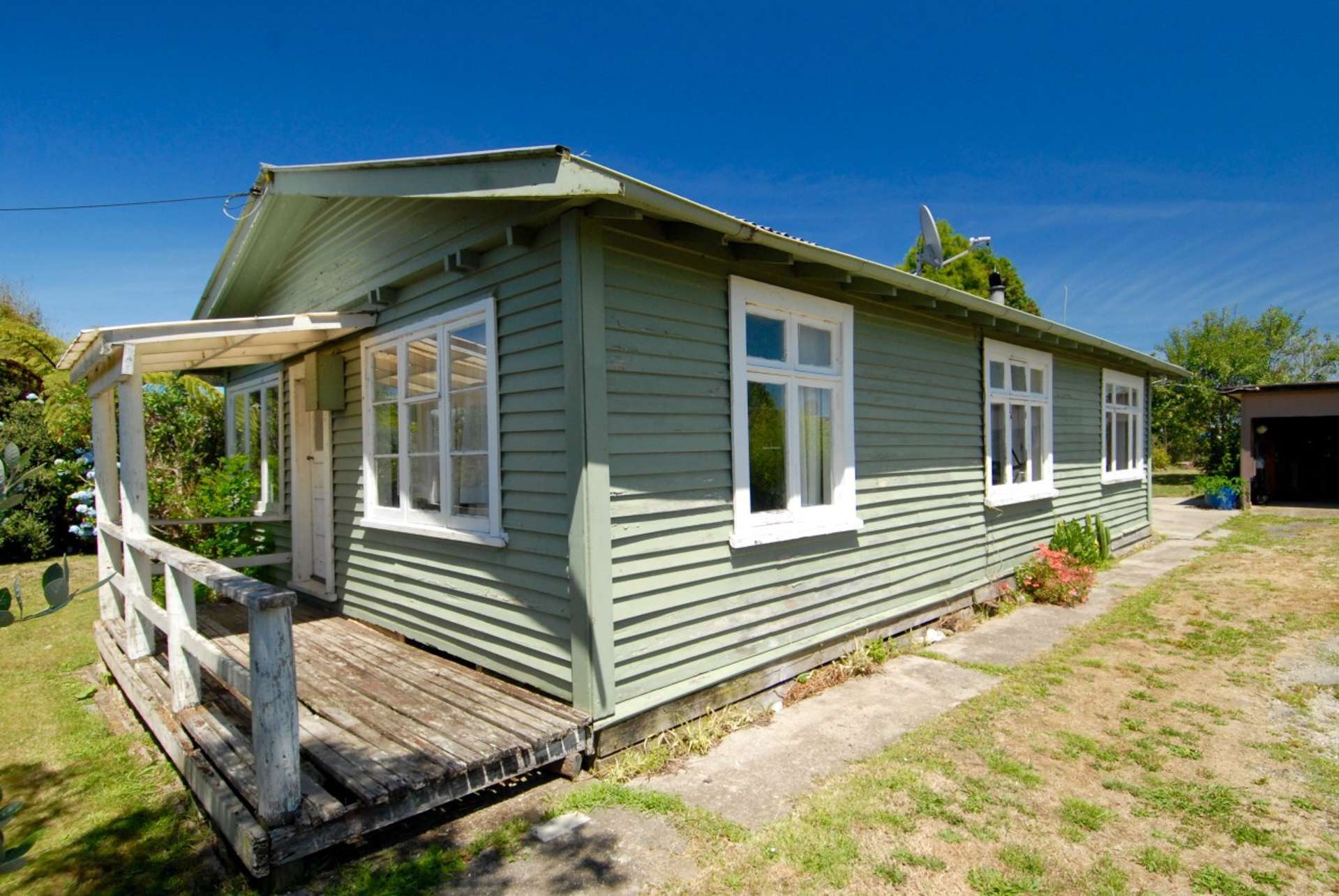 11 Wharf Road Karamea_0