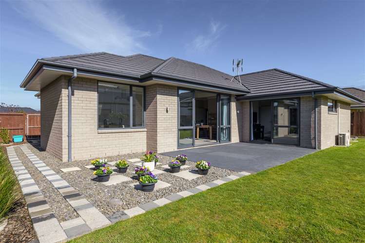 16 Chalgrove Road Huntington_7