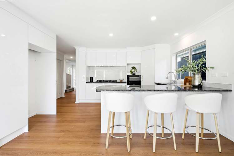 22 Walter Haddrell Crescent East Tamaki_16