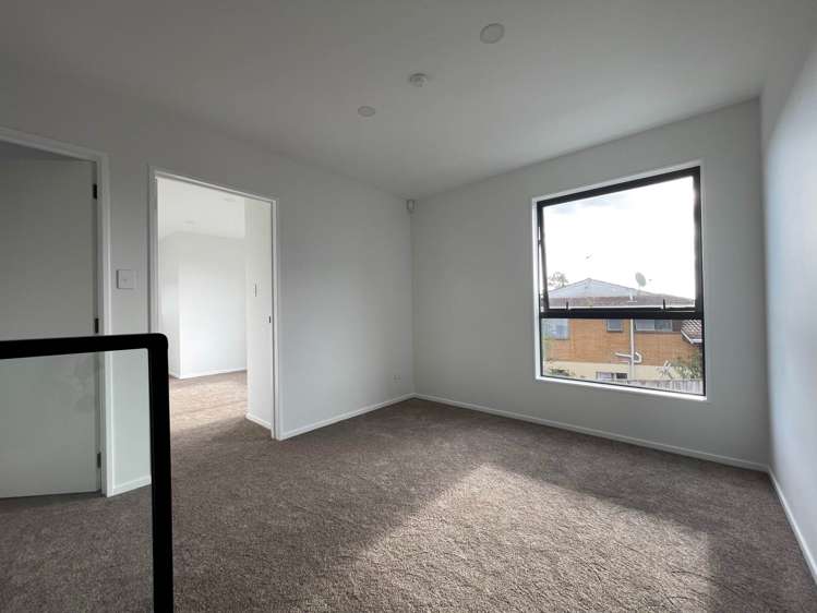 16A Janome Place Bucklands Beach_8