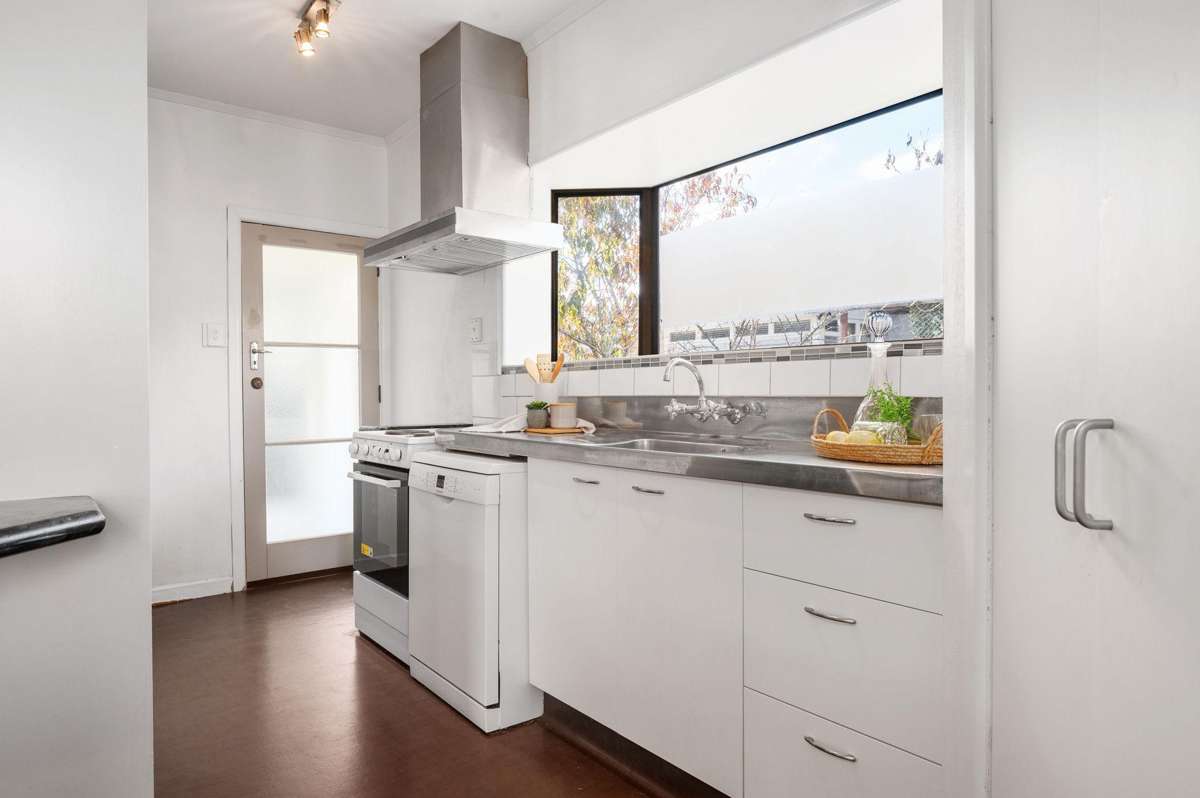 70 Flynn Road_3