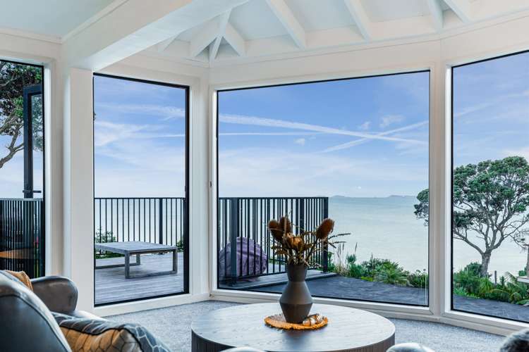 68 Cliff Road Torbay_13