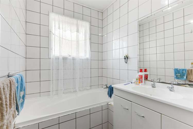 2/4 Roys Road Manurewa_7