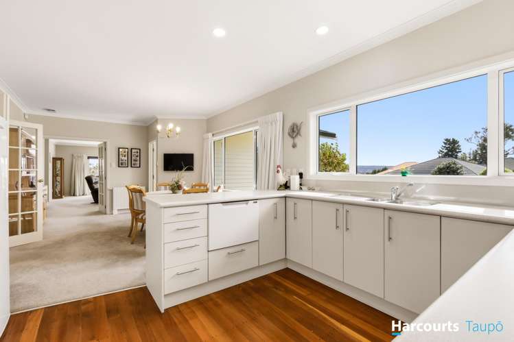 49 Shepherd Road Waipahihi_11