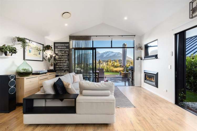 3 Polperro Court Jacks Point_2