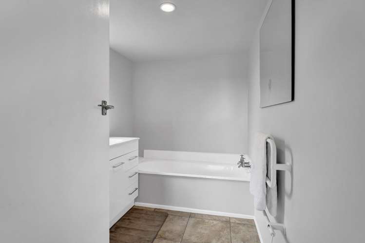 5610 South Road Rahotu_17