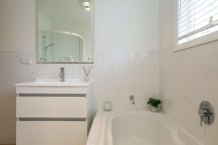 52 Mere Road Taupo_8