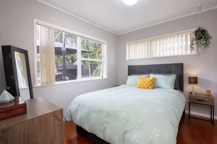 70 Barrys Road Glendene_8