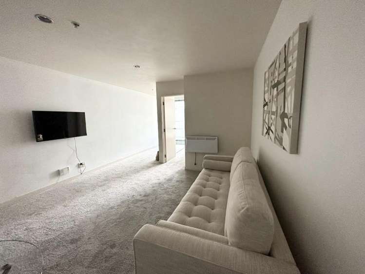 17J/76 Albert Street Auckland Central_1