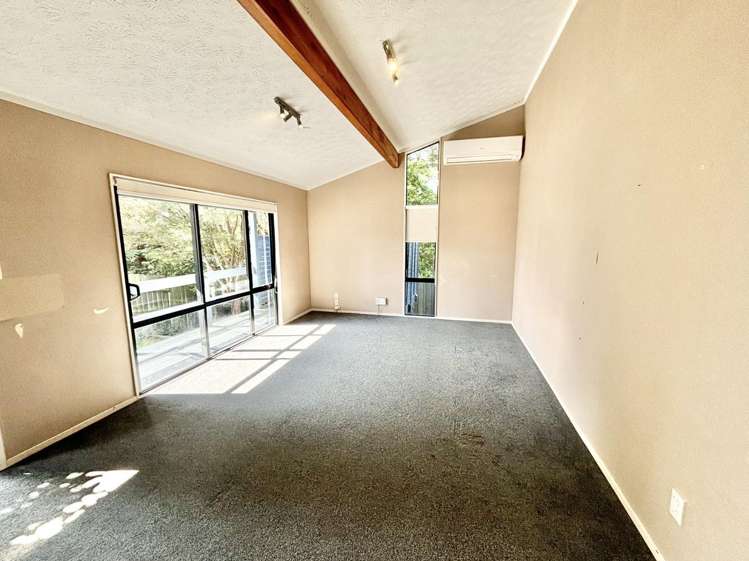 77 Meadowvale Rise Titirangi_3