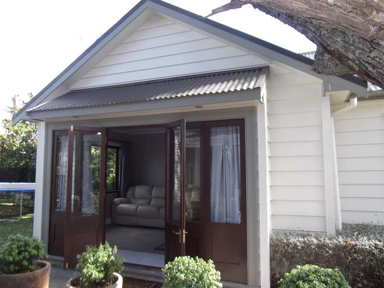 1 Mozeley Avenue Devonport_9
