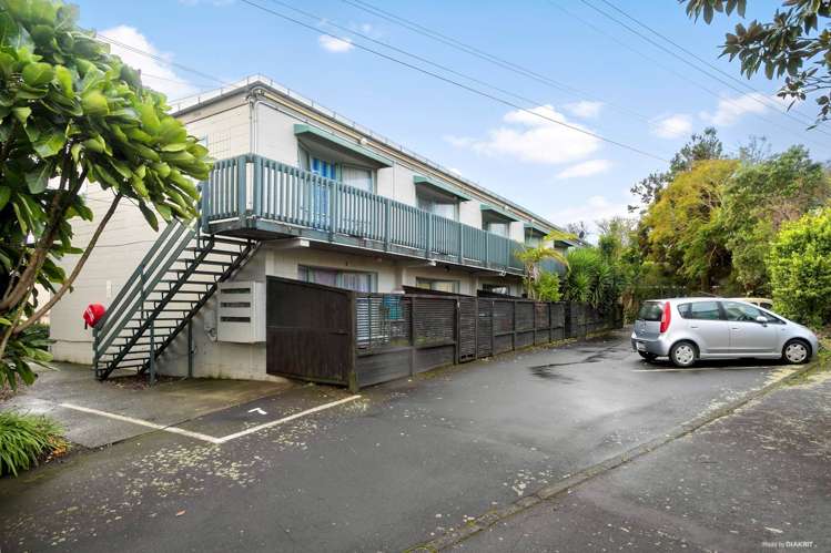 10/4 Wynyard Road Mt Eden_7