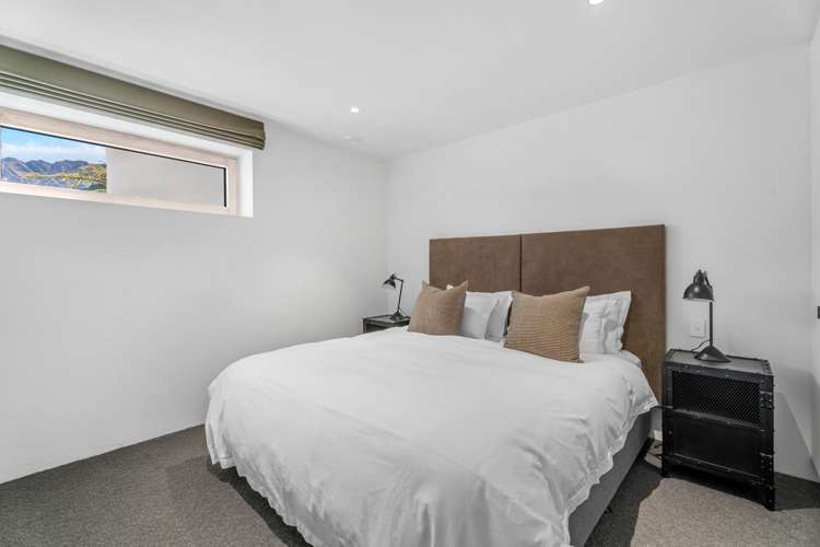 32 Edinburgh Drive Queenstown_27