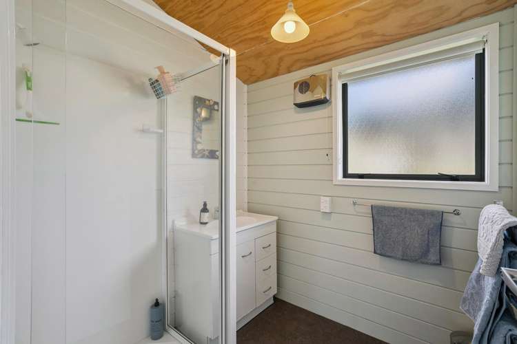 2 Avon Street Lumsden_13