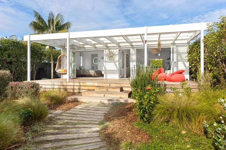 33 Wainui Avenue Point Chevalier_0