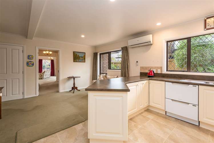 24 Tomes Road Saint Albans_16