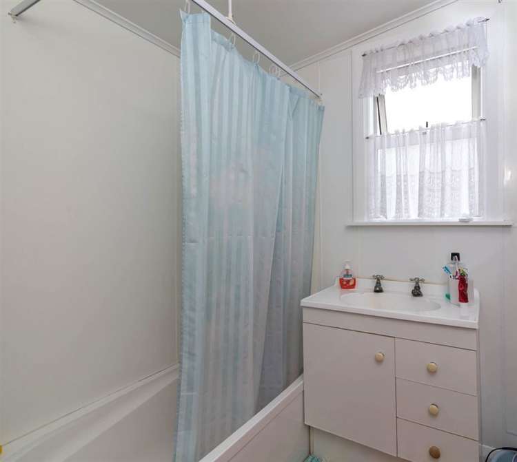 89a Ranolf Street Victoria_8