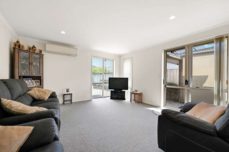 6 Saint Johns Avenue Hamilton East_8