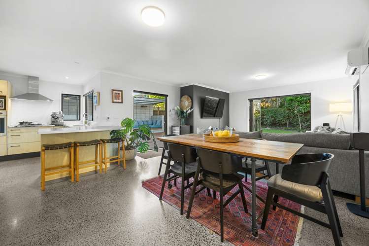 8 Vin Santo Lane Te Atatu Peninsula_9